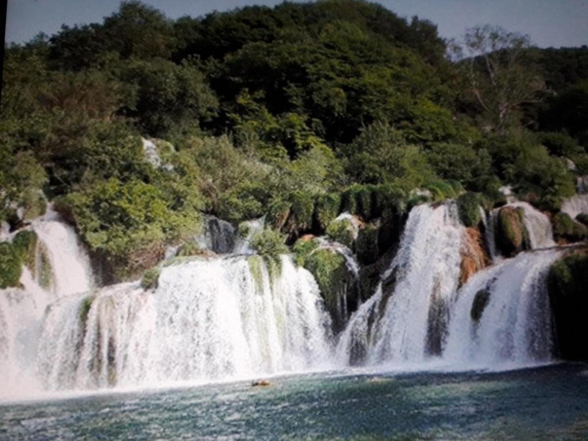 Kuce Za Odmor Brkic Daire Lozovac Dış mekan fotoğraf